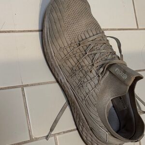 Zella Men's Taupe Knit Sneakers